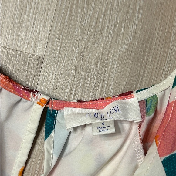 NWOT Peach Love California Oversized Puffed Sleeve Floral Multicolor Romper - Picture 2 of 7